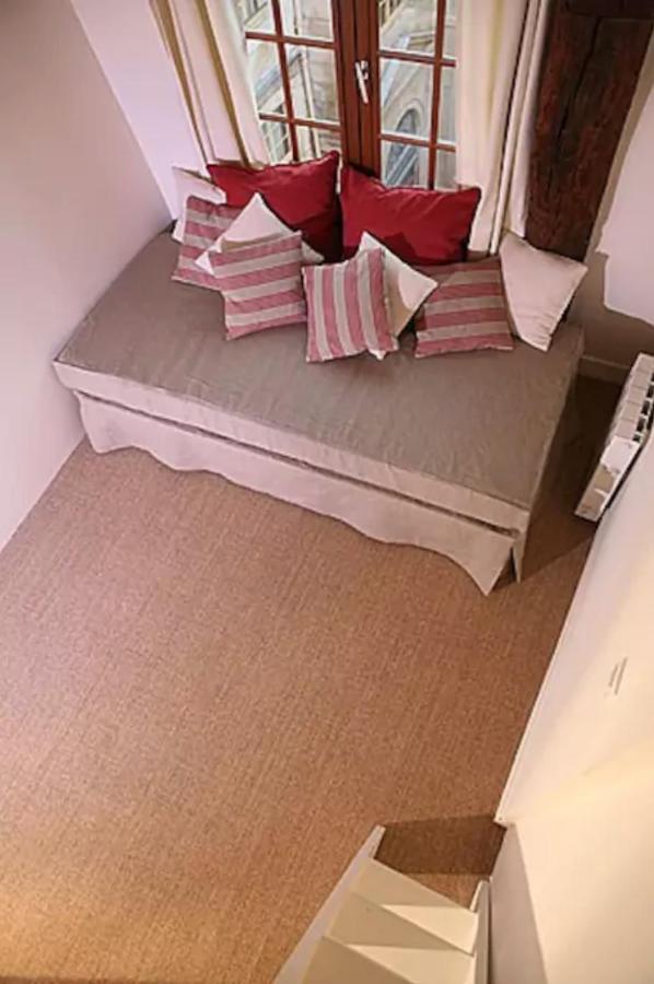 Charming Cosy Triplex In Trendy Marais Leilighet Paris Eksteriør bilde